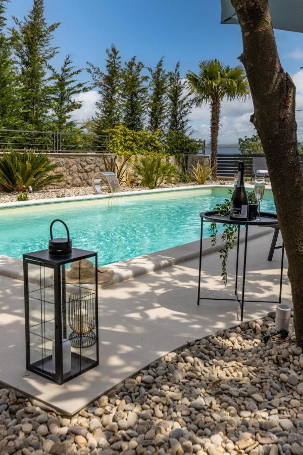 Villa Adriatic, Apartment Rebecca With Heated Swimming Pool, Sew View, Childrens Playground Ičići Екстериор снимка