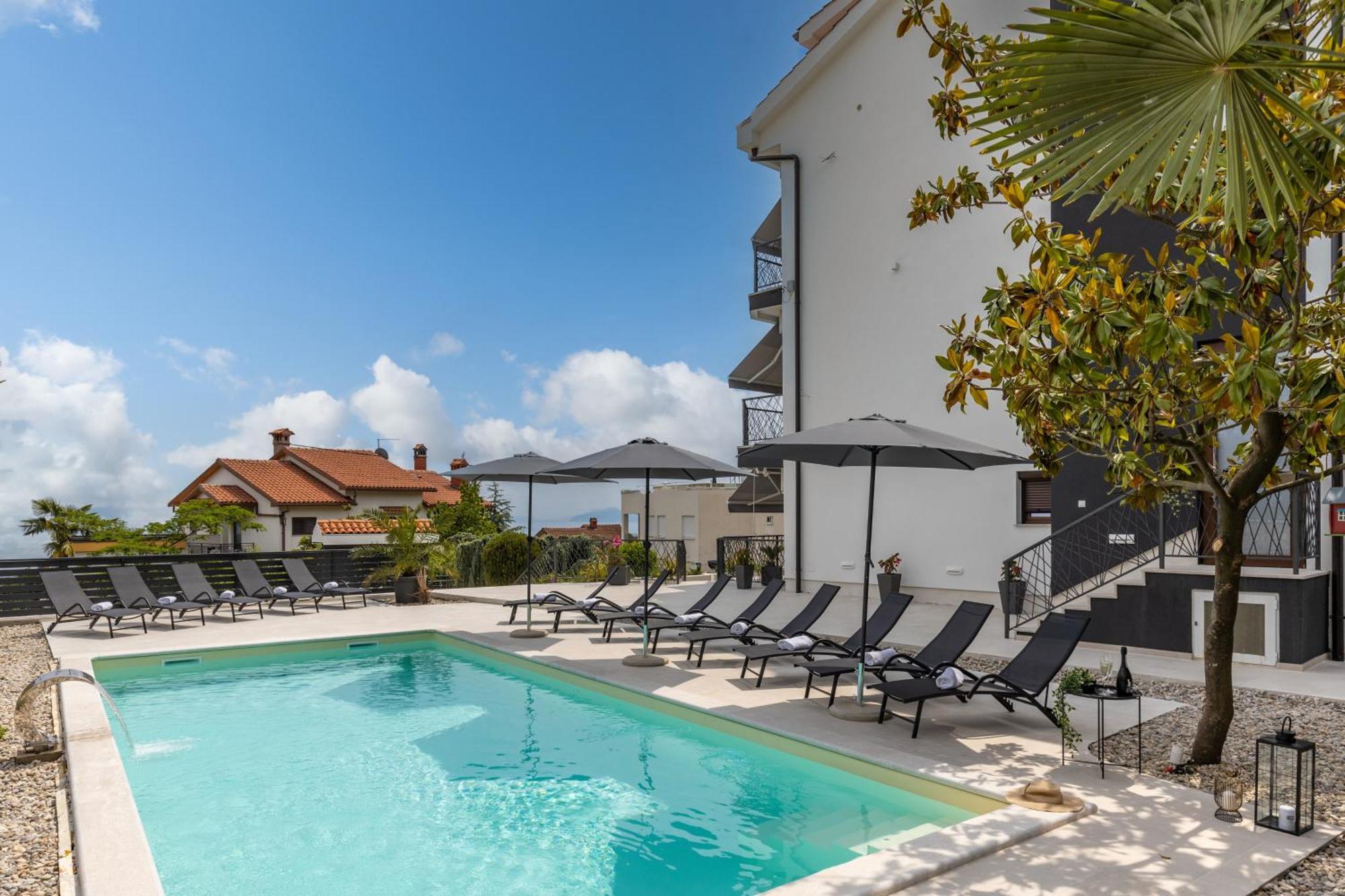 Villa Adriatic, Apartment Rebecca With Heated Swimming Pool, Sew View, Childrens Playground Ičići Екстериор снимка
